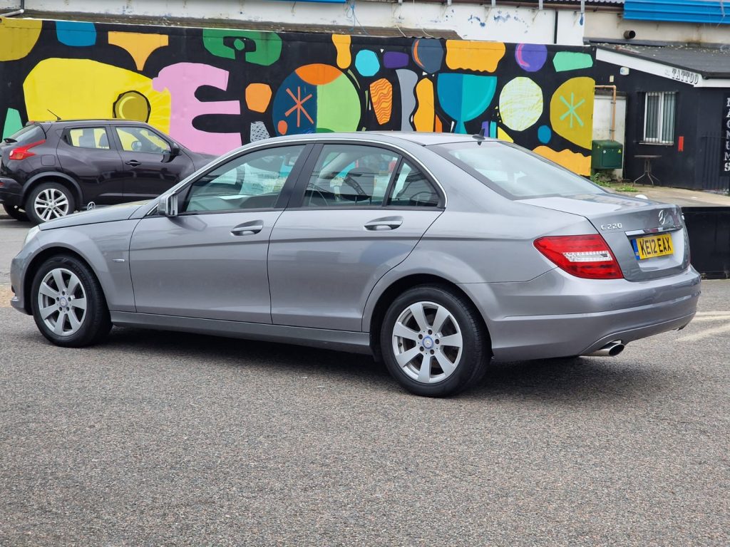 Mercedes benz c220 3