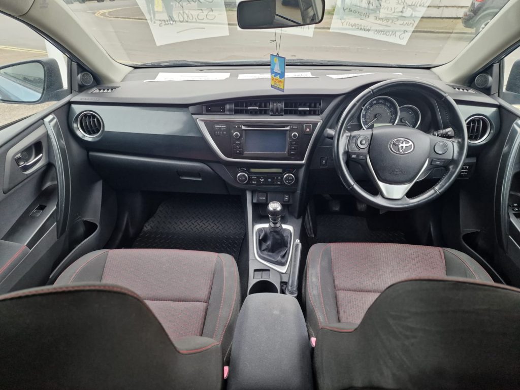 Toyota auris sport valvematic3